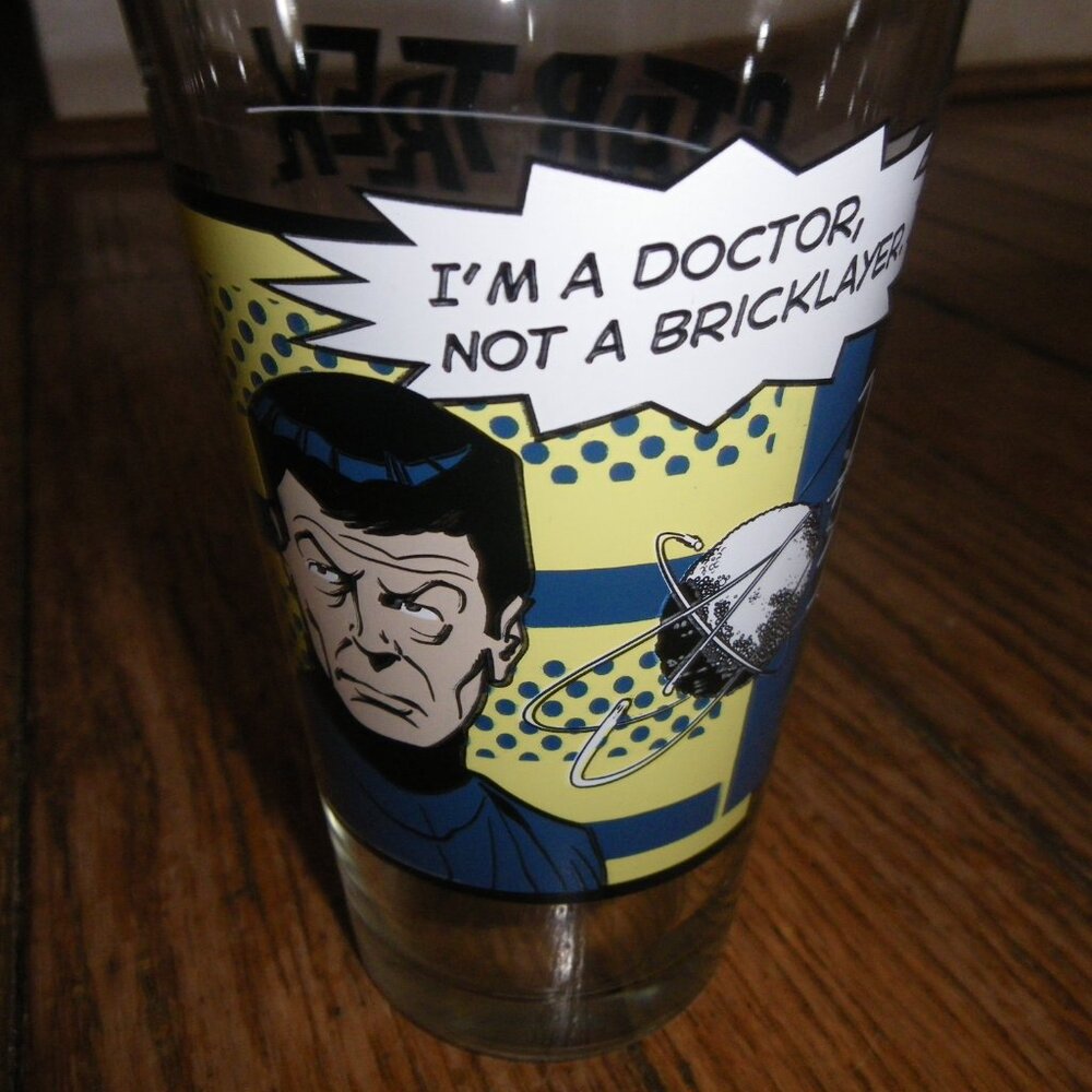 2012 Star Trek Dr. McCoy Bones “I’m a Doctor Not a BrickLayer.” Pint Bar Glass - Picture 2 of 3